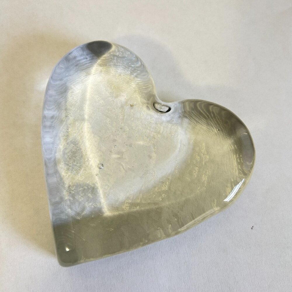 Vintage Paperweight Clear Heart Shaped Art Glass /crystal Flat Back Heavy